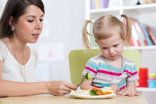 helping-your-child-overcome-being-a-picky-eater
